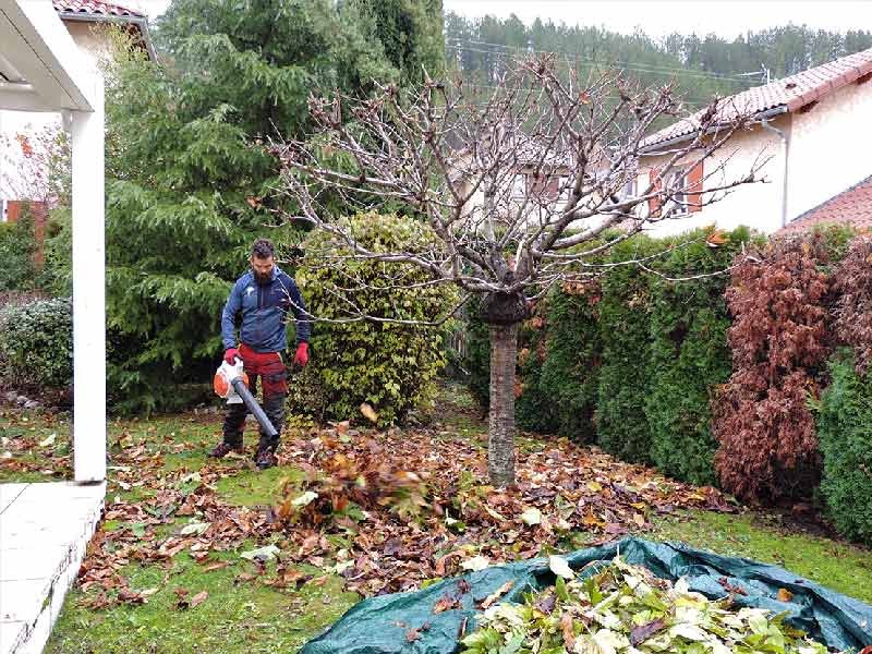 ramassage feuilles mortes Hautes-Alpes